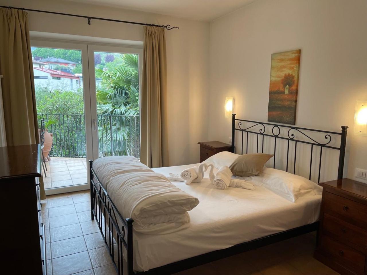 Aparthotel Residenza Le Due Torri Riva del Garda Esterno foto